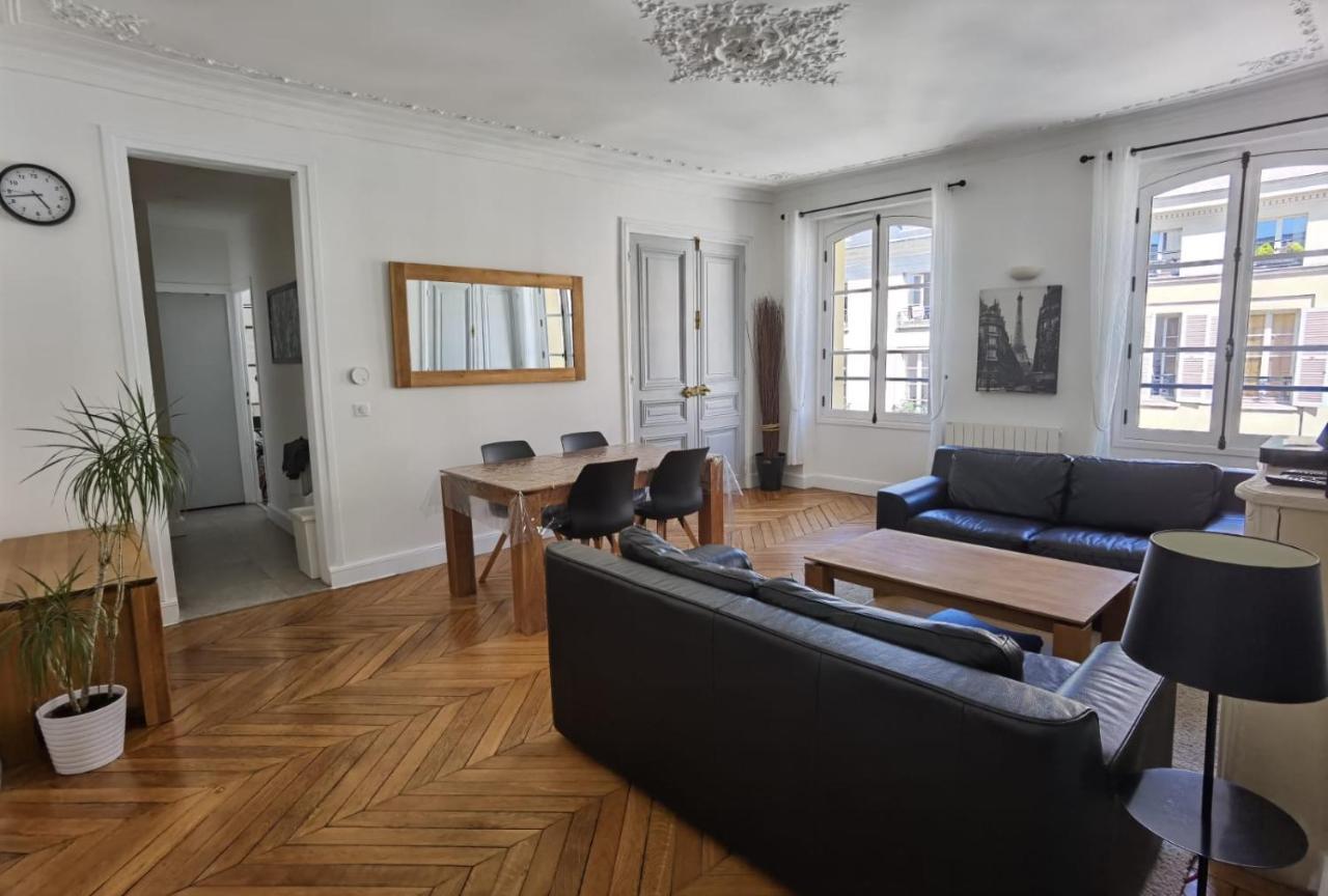 3 Pieces 4****, Au Coeur Du Quartier Historique Leilighet Versailles Eksteriør bilde
