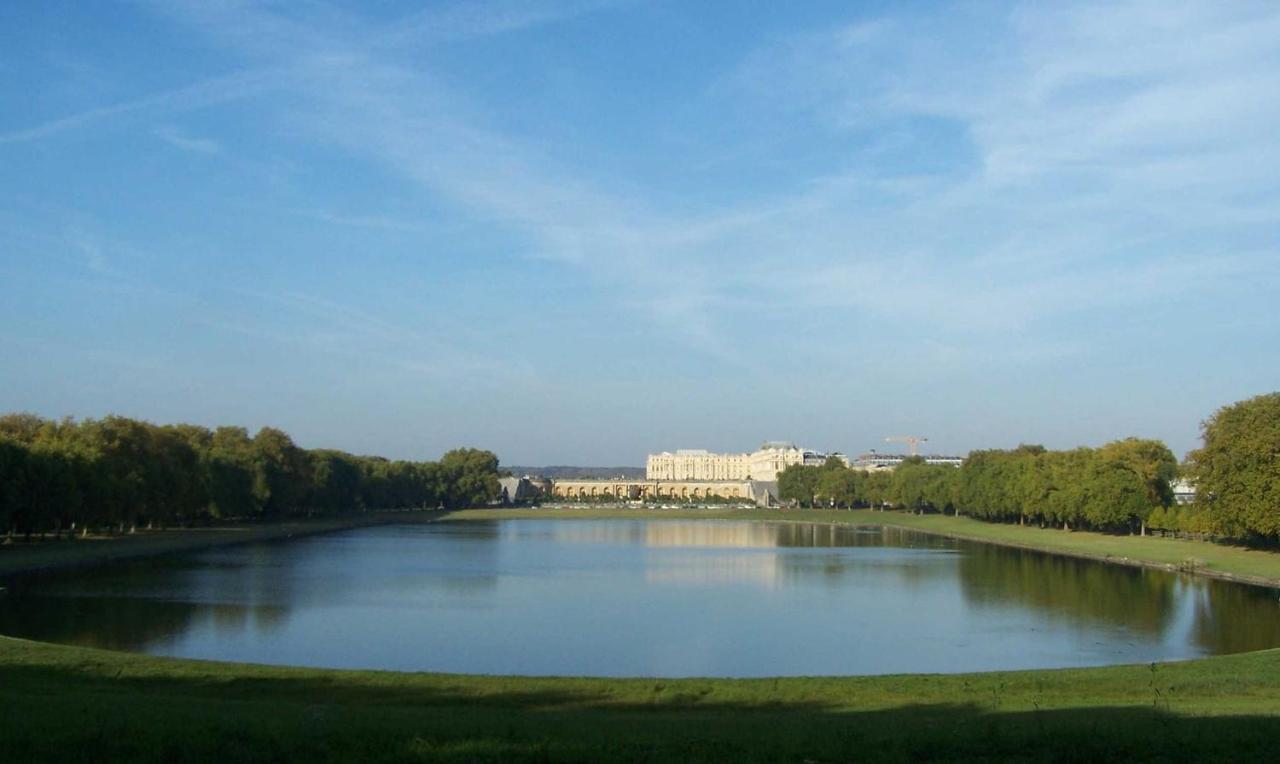 3 Pieces 4****, Au Coeur Du Quartier Historique Leilighet Versailles Eksteriør bilde